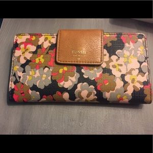 Fossil wallet